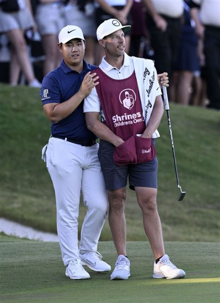 Chris DiMarco Wiki, age, height, nationality, wife, family, caddie, ranking, career earnings, net wo