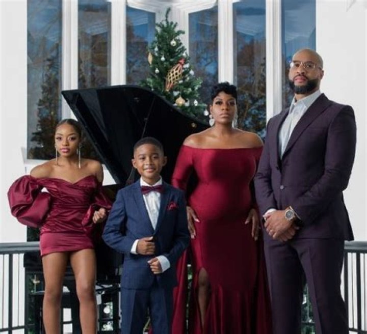 Dallas Xavier Barrino | Parents And Sibilings ·