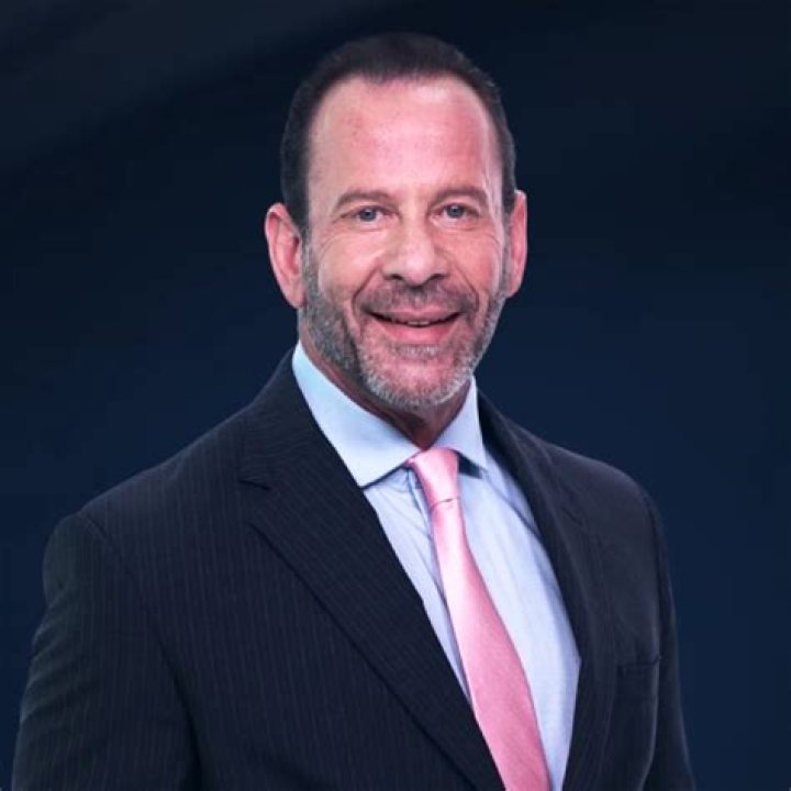 Dr Robert Levine Net Worth 2023, Wife, Age, Wiki, Ethnicity