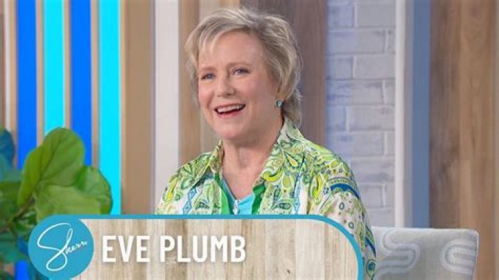 Eve Plumb Bio (Wiki) ·