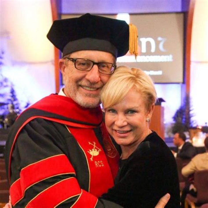 Heidi Baker Bio, Age, Height, Husband, Cloud of Witness, Books, Ministry, YouTube and Net Worth ·