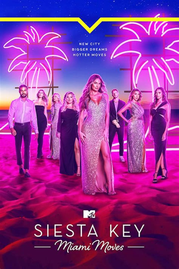 Here's How The Siesta Key Cast Helped Kelsey Owens Through This Tough Time ·