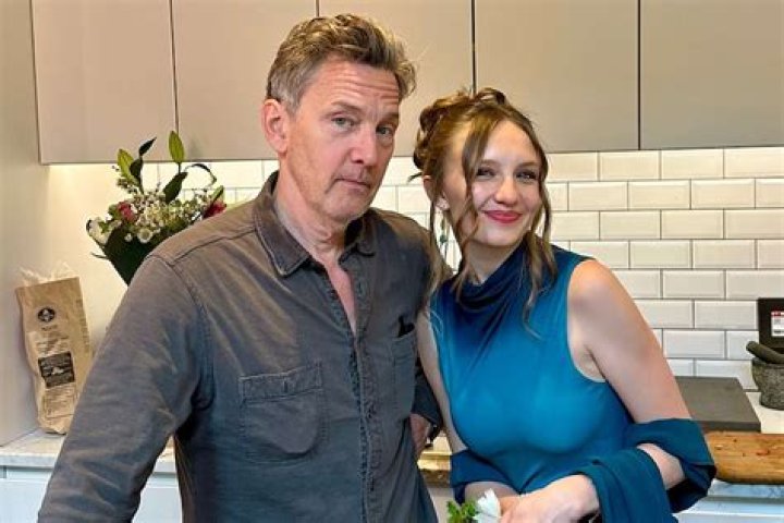 How rich is Andrew McCarthy? ·