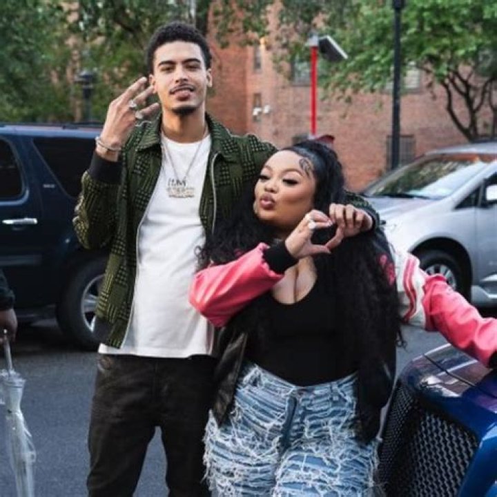 How Tall Is Jay Critch