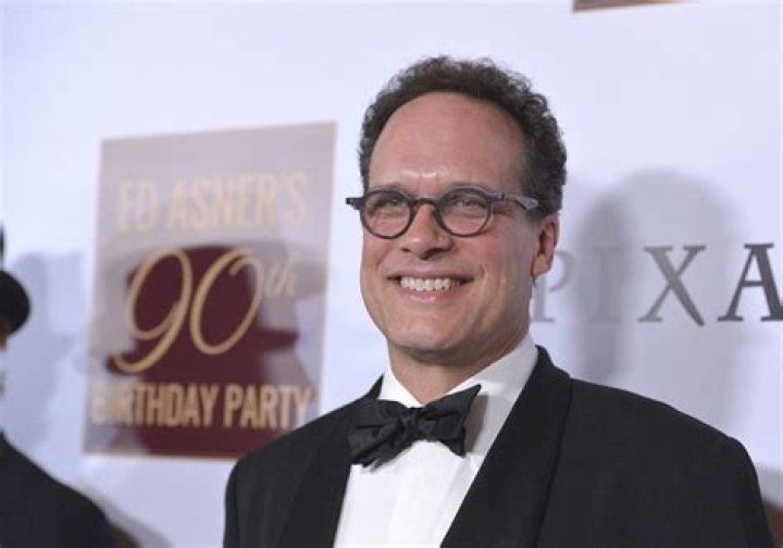 How to Reach a Net Worth of $10 Million: Lessons from Diedrich Bader