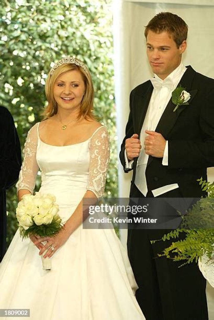 Is 7th heaven Actor Geoffrey Stults Married? Know His Relationship Status ·