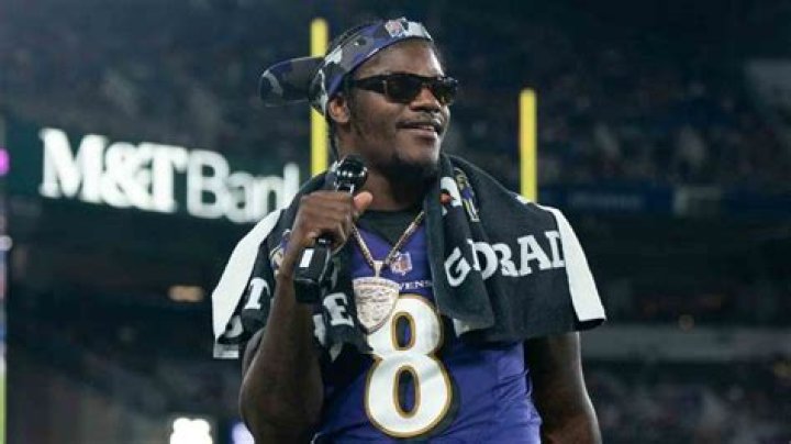 Lamar Jackson Net Worth, NFL career, Endorsements, Girlfriend, and More ·