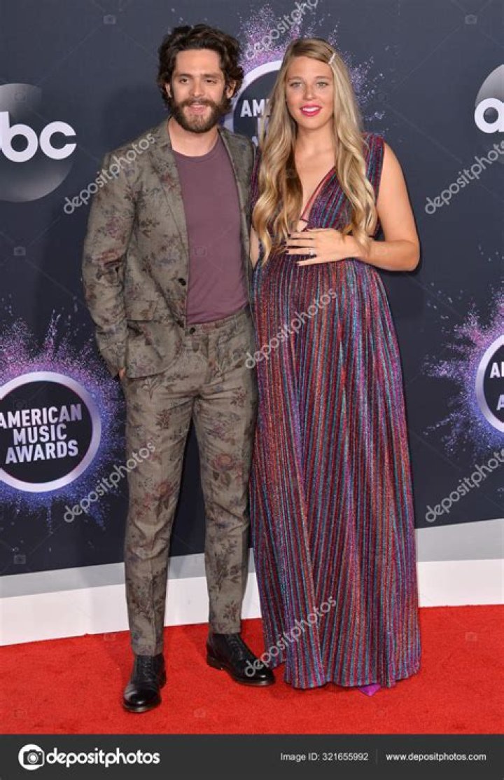 Lauren Akins Wiki, Maiden Name, Parents, Cancer, Height. Thomas Rhett ·