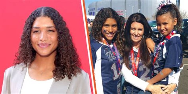 Meet Daughter Maya Brady And Wife Maureen ·