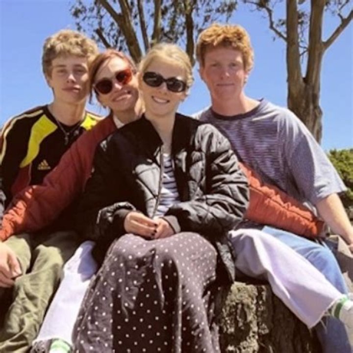 Meet Julia Roberts and Daniel Moder's daughter Hazel Moder. ·