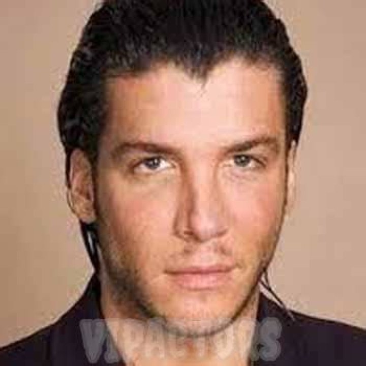 Mike Adriano Biography, Age, Height, Husband, Net Worth, Family