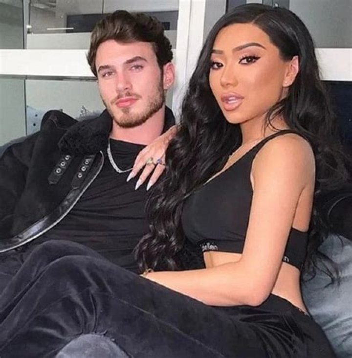 Nikita Dragun Height, Weight, Age, Boyfriend, Family, Facts, Biography