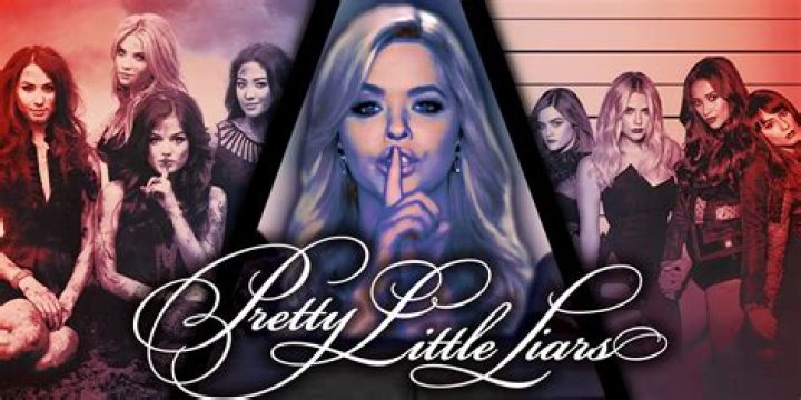 Re-watching Every 'Pretty Little Liars' Halloween Episode In One Sitting Proves The 'A' Clues Were P