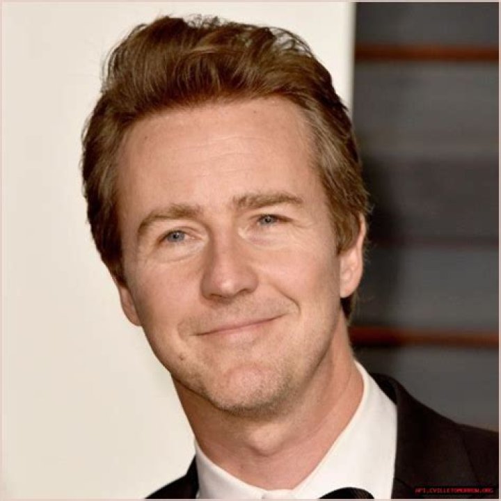 Robert Kneeper Net Worth, Income, Salary, Earnings, Biography ·