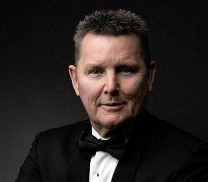 Tom Burlinson Height, Weight, Net Worth, Age, Birthday, Wikipedia, Who, Nationality, Biography