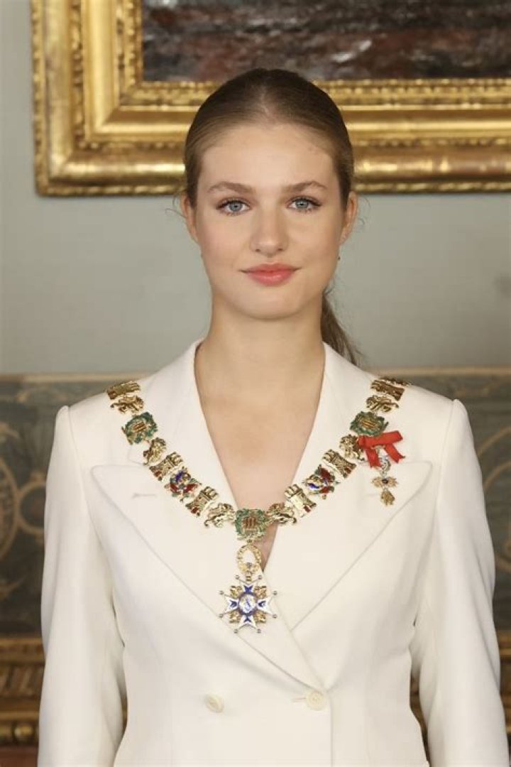 Uncovering the Wealth of Princess Leonor: A Royal Fortune Unveiled