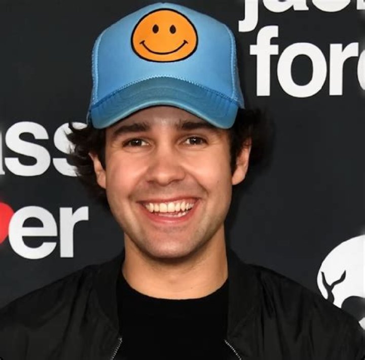 What Is YouTuber David Dobrik's Net Worth? ·