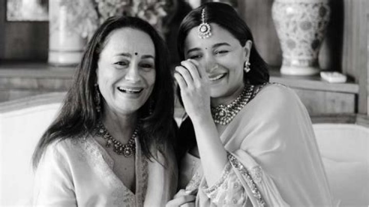 Who Is Zakiya Sultana? Everything To Know About Urfi Javed Mother ·
